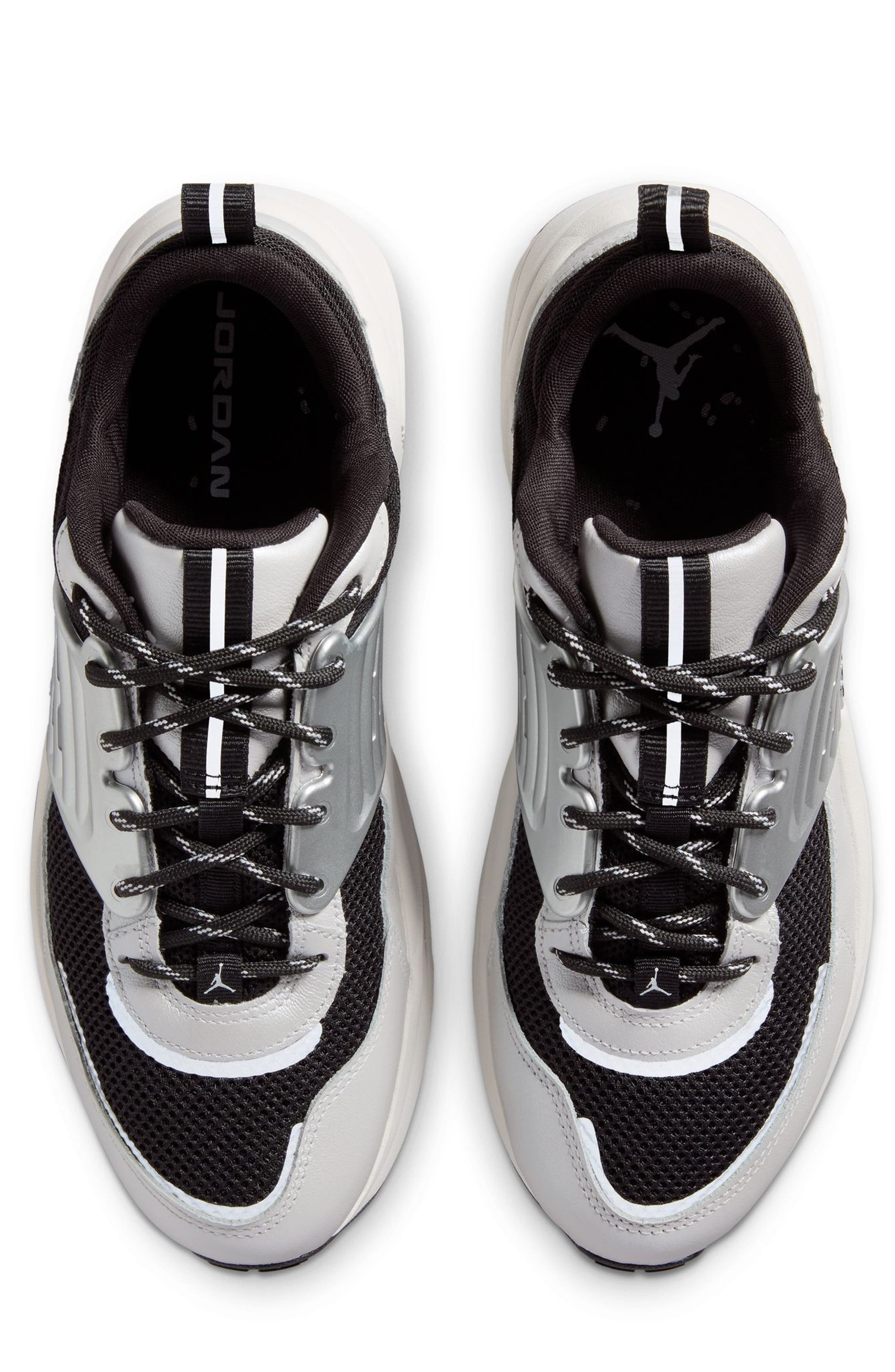 Trunner O/S Sneaker, Alternate, color, 010 PTNDST/WHITE