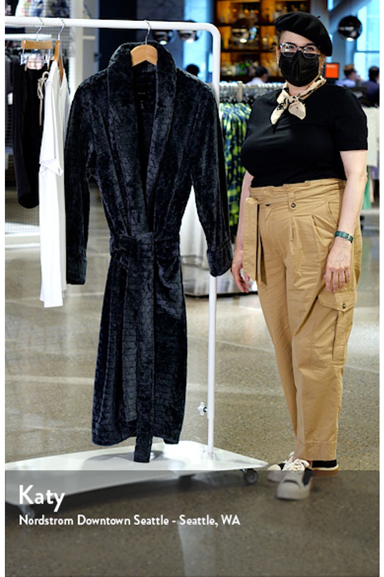 Jacquard Plush Robe video