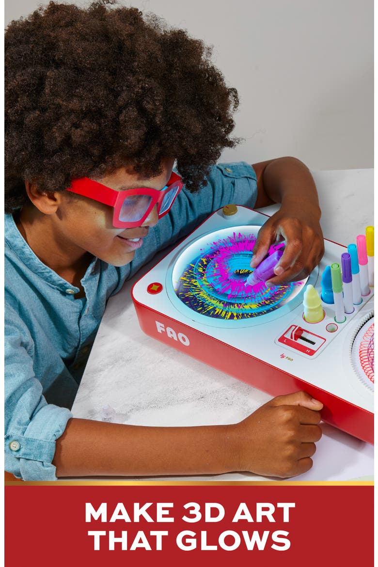 Spin & Twist 3D Art Toy, Alternate, color, RED