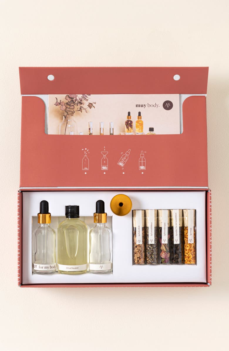 Uncommon Goods Make Your Own Aromatherapy Oil Kit, Alternate, color, Multi