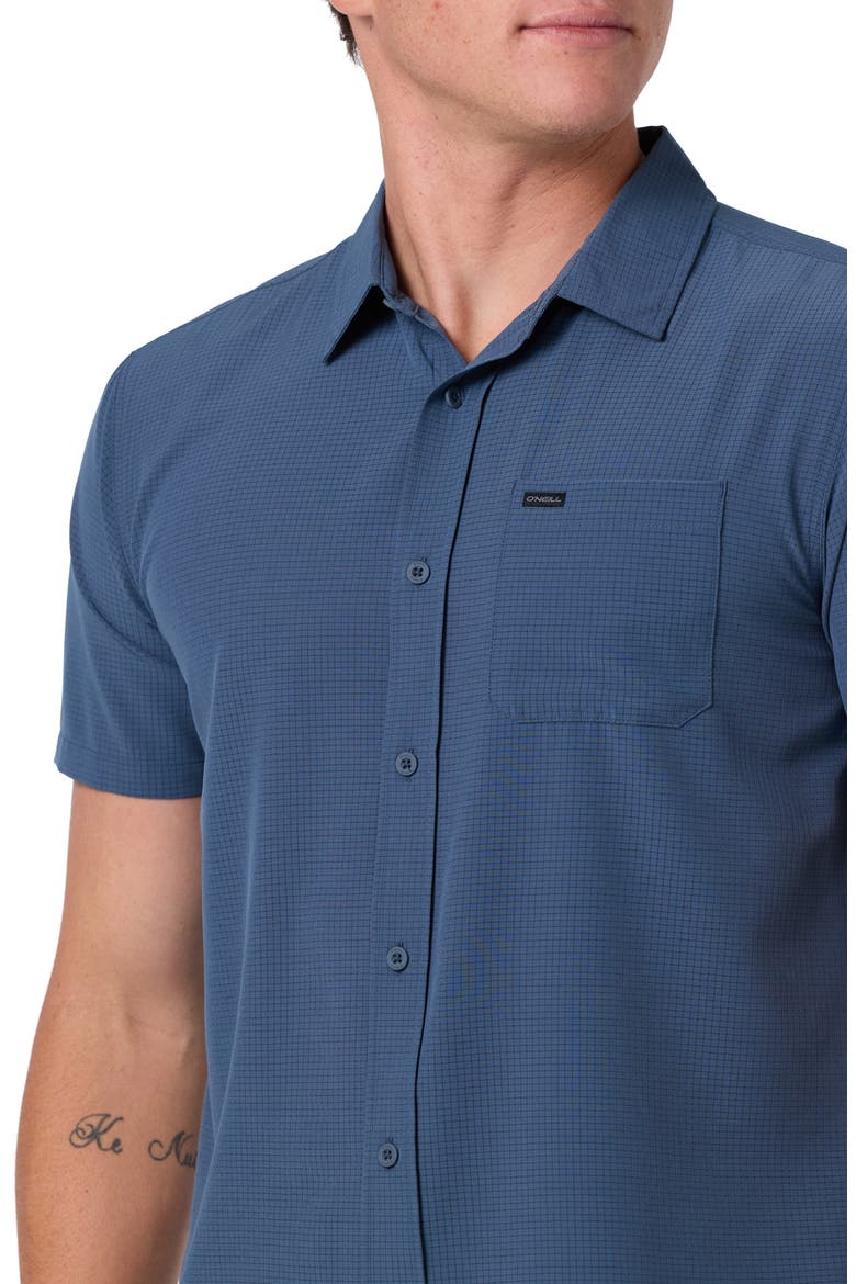 TRVLR Perforated Performance Short Sleeve Button Up Shirt, Alternate, color, DARK SLATE