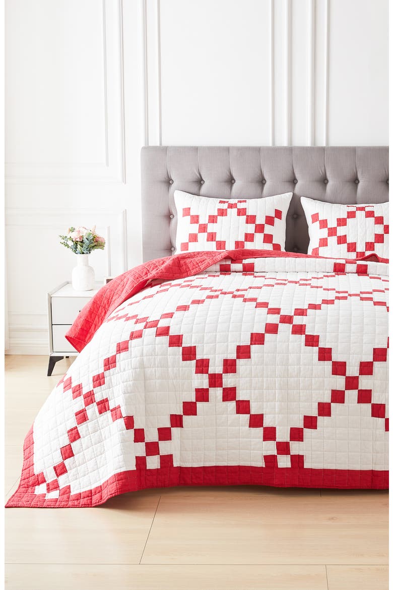 Irish Chain Patchwork Quilt Set, Alternate, color, RED