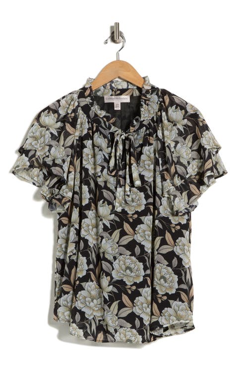 Floral Flutter Sleeve Top (Plus)