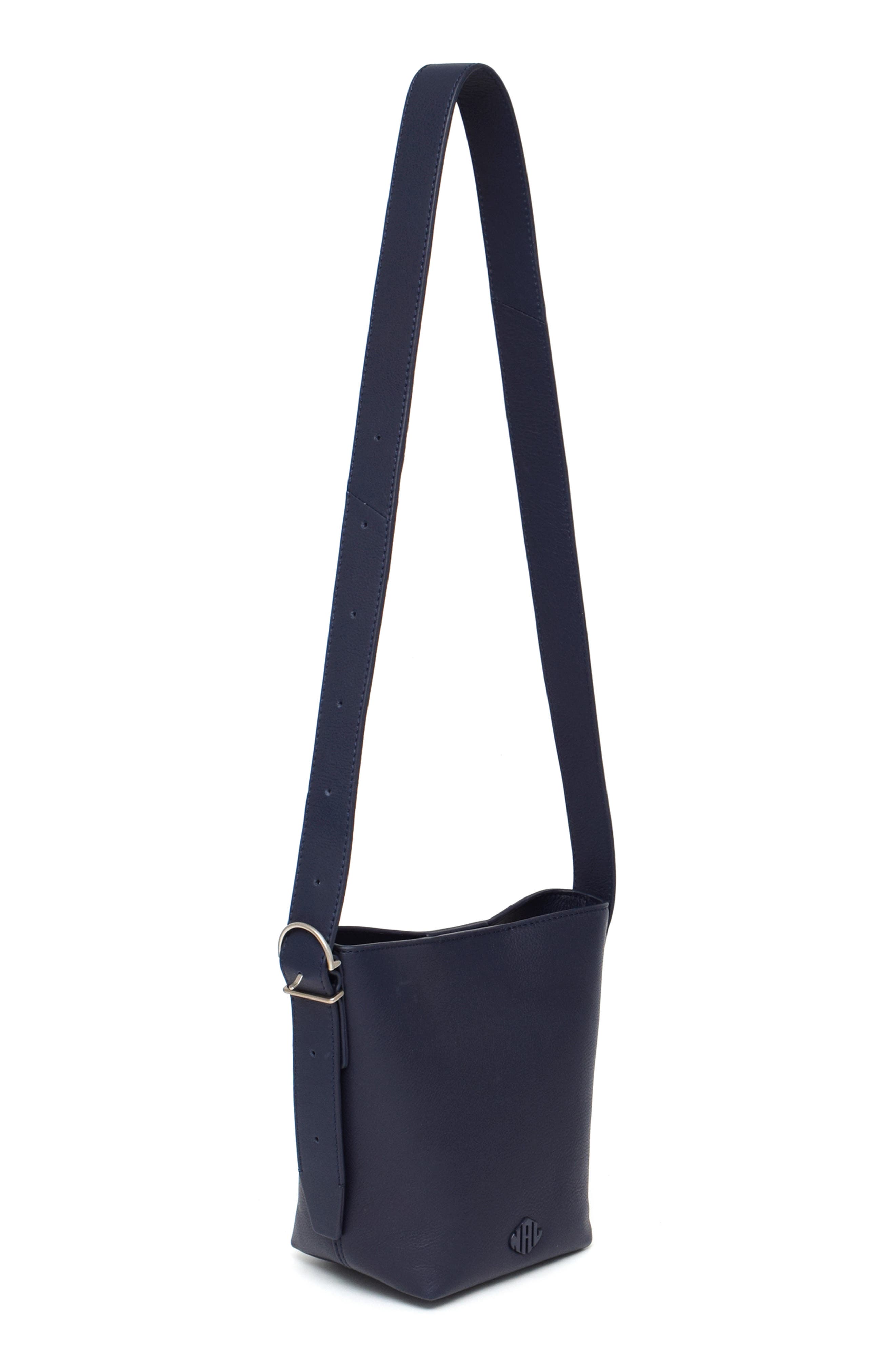 New Amsterdam Leatherworks Jayden Leather Bucket Bag, Alternate, color, Midnight