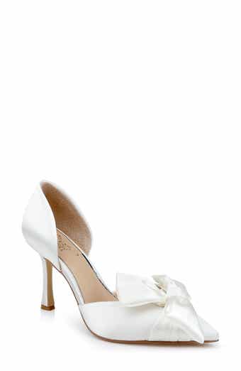 Jewel Badgley Mischka Sidney Pointed Toe d'Orsay Pump