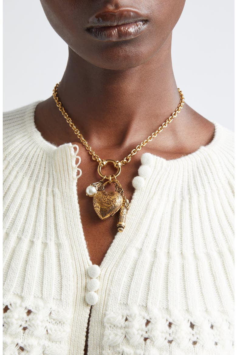 Chateau Treasures Heart Pendant Necklace, Alternate, color, VINTAGE GOLD