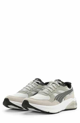 Seeker Retro Sneaker