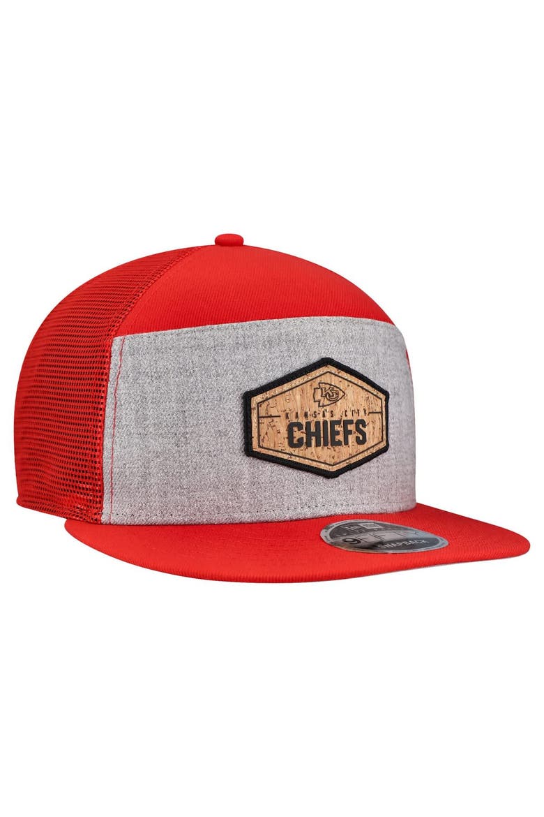Men's New Era  Gray/Red Kansas City Chiefs Cork Split Panel 9FIFTY Trucker Snapback Hat, Alternate, color, Gray