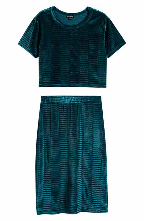 Ava & Yelly Textured Velvet Skirt & Top Set