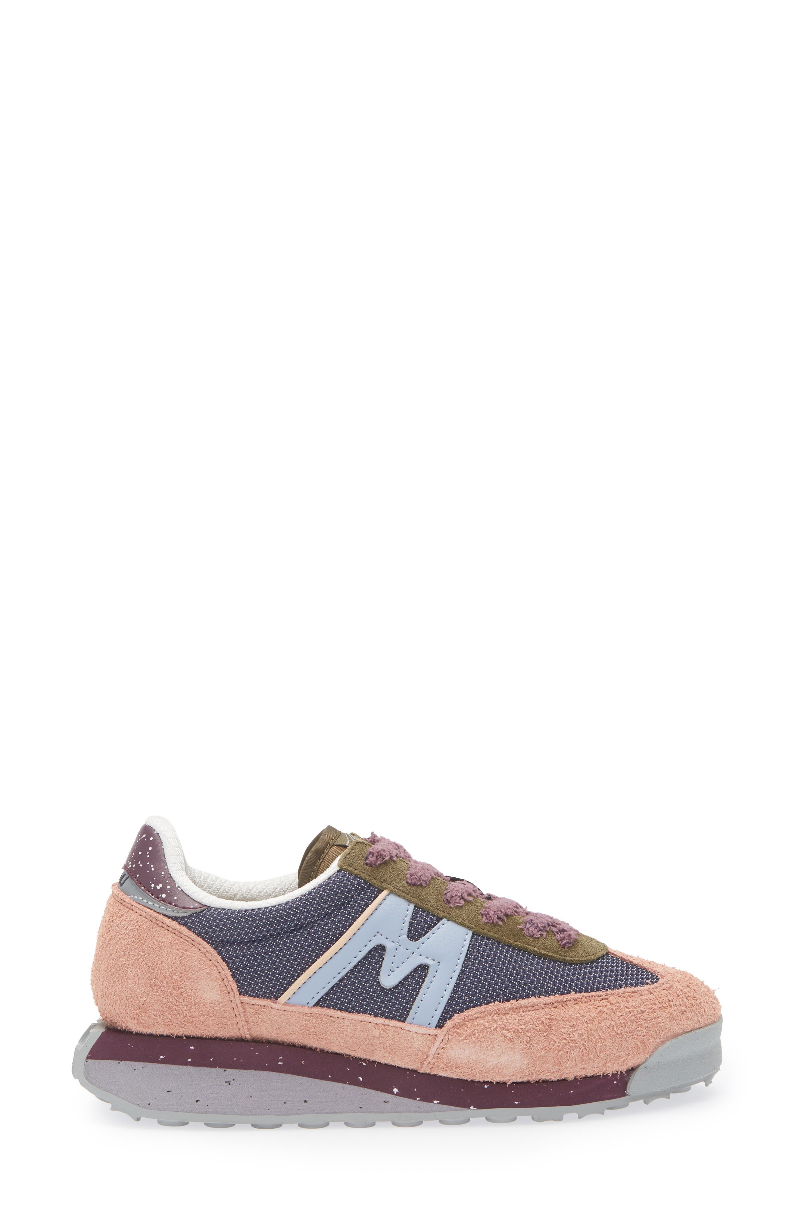 Karhu Gender Inclusive Mestari Control Sneaker, Alternate, color, Cork / Blue Blizzard