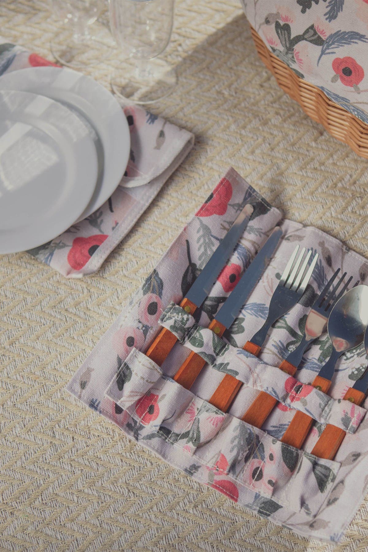 Promenade Picnic Basket, Alternate, color, MULTI