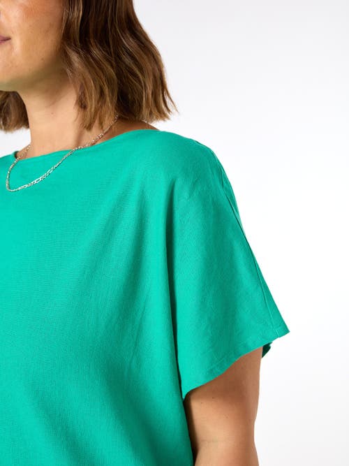 Live Unlimited Linen Seamed Detail Top In Green