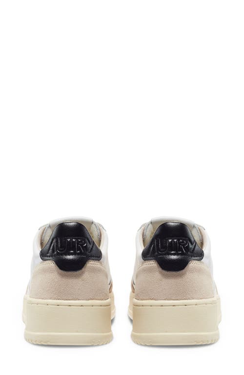 Autry Medalist Low Sneakers In Neutral