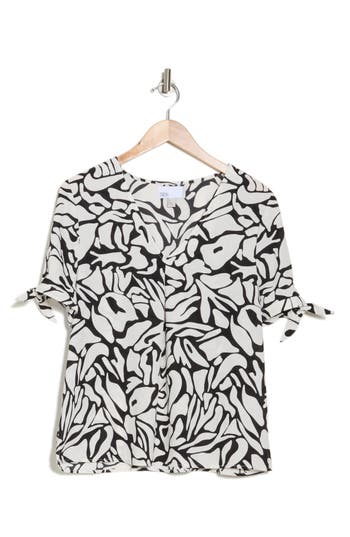 Nordstrom Rack V-neck Tie Short Sleeve Top In Ivory- Black Abstract Animal