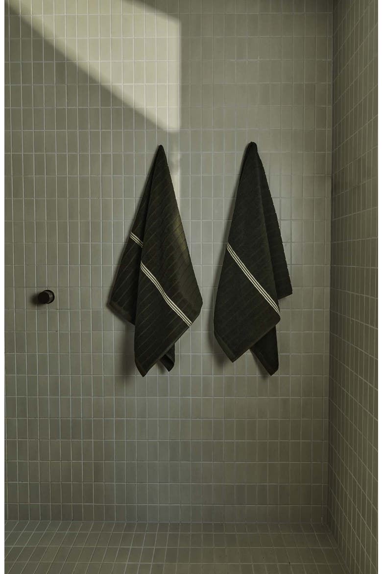 St Bathans Bath Towel, Alternate, color, MOSS