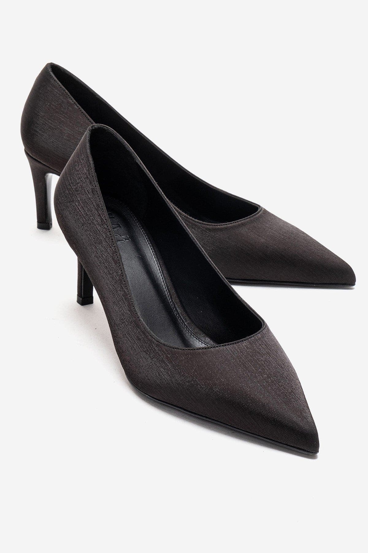 Prologue Shoes Velmira Stiletto Pump, Main, color, Black Satin