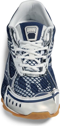 Orbit Low Top Sneaker