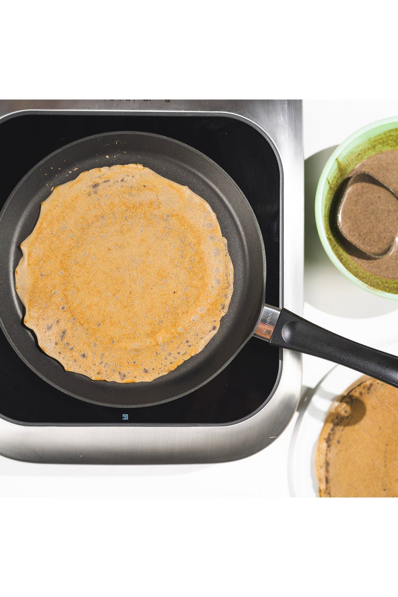 Classic 9.75-Inch Omelet & Crepe Pan, Alternate, color, Black