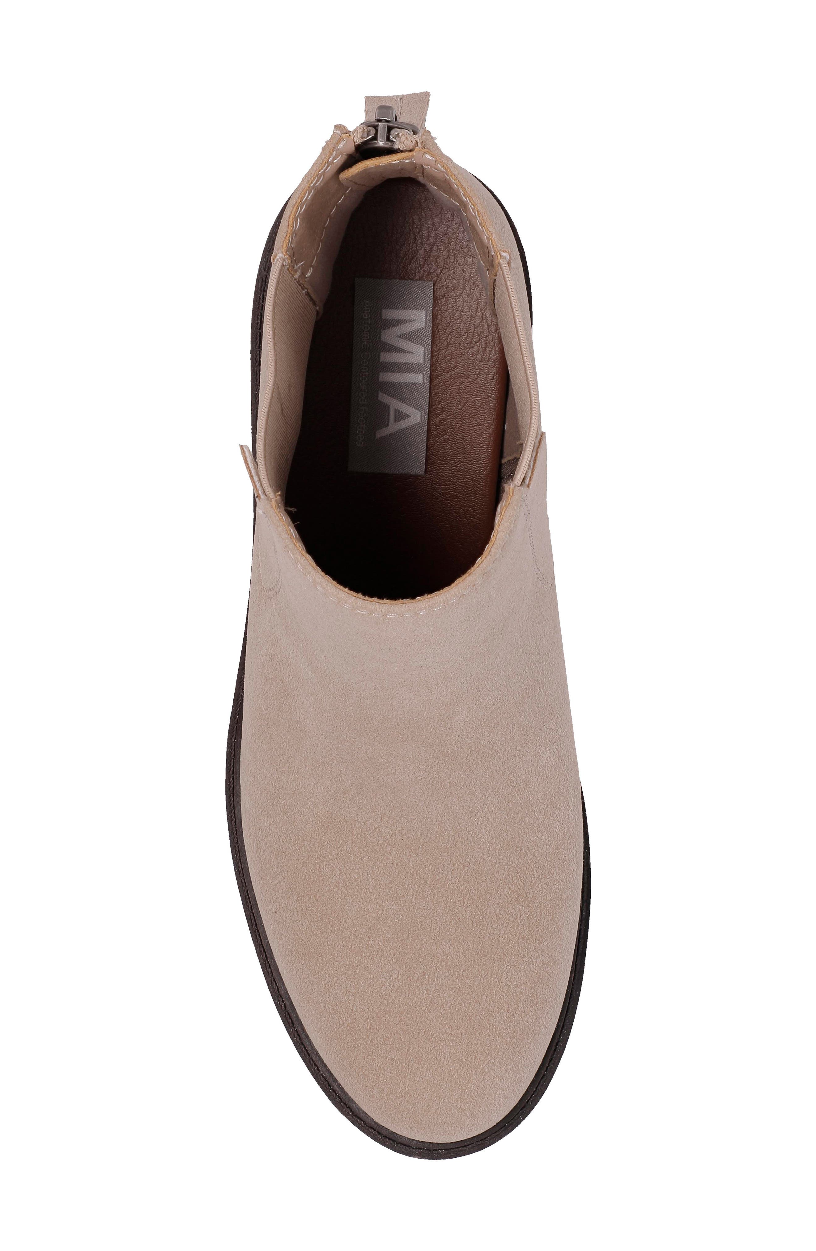 Sefi Chelsea Boot, Alternate, color, SANDD