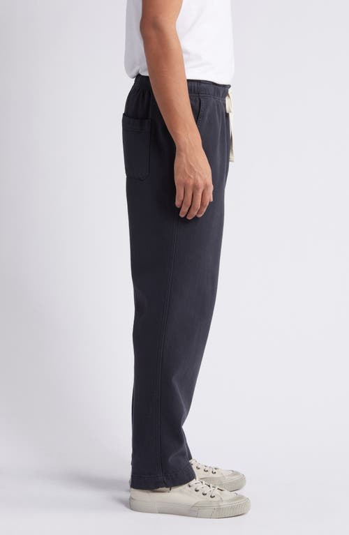 Frame Textured Terry Travel Pants In Navy