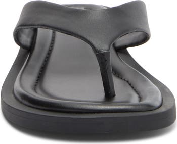 Coco Flat Sandal