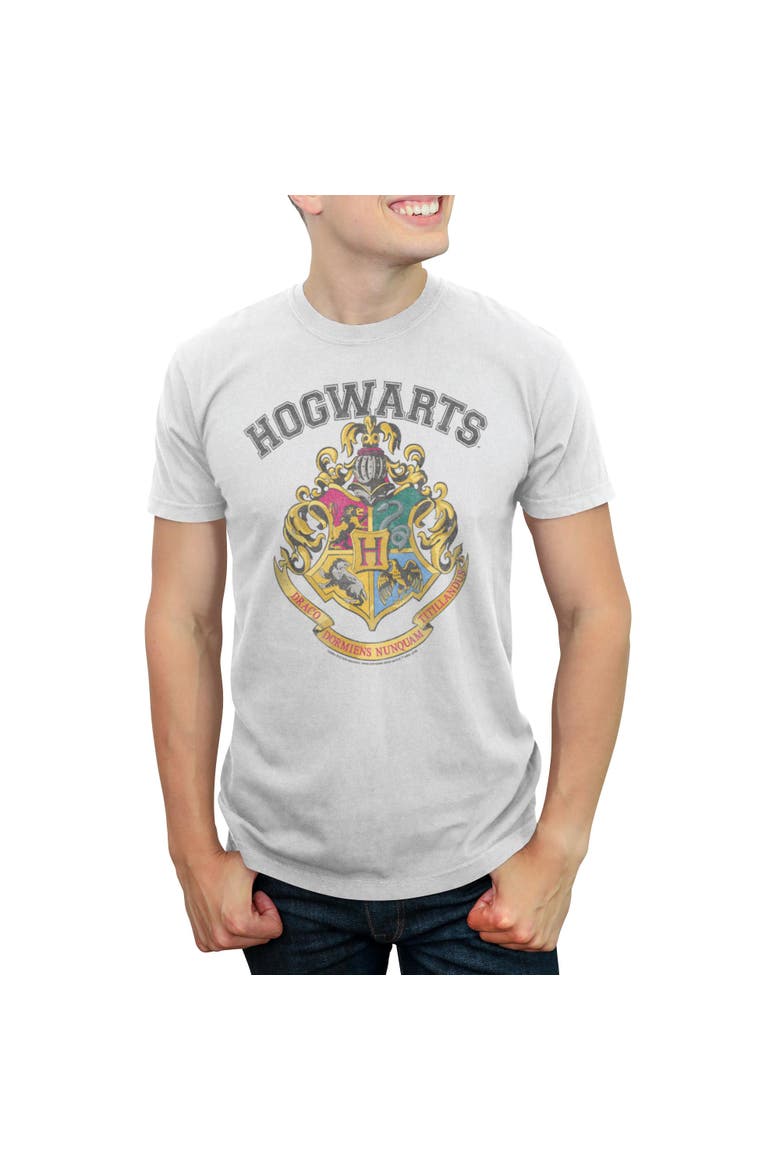 Men's Distressed Collegiate Hogwarts Crest Short Sleeve Graphic T-Shirt, Main, color, White