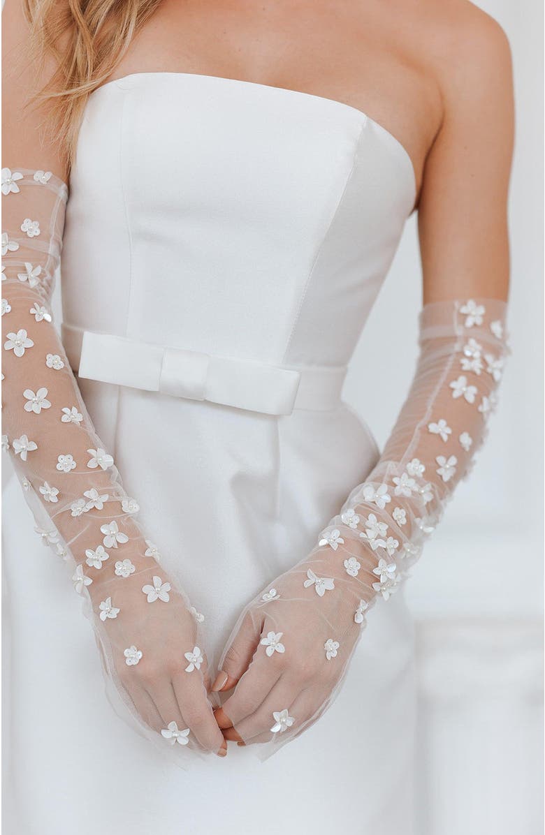 Untamed Petals Valiant Sheer Gloves, Alternate, color, Ivory