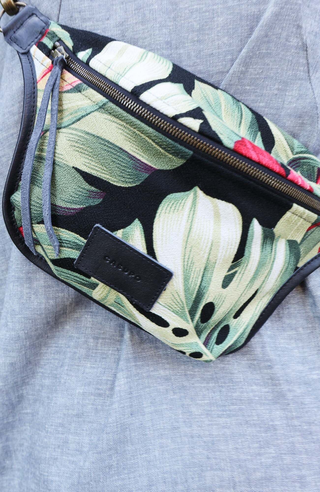 Casupo The Perfect Fanny Pack, Alternate, color, Black Floral
