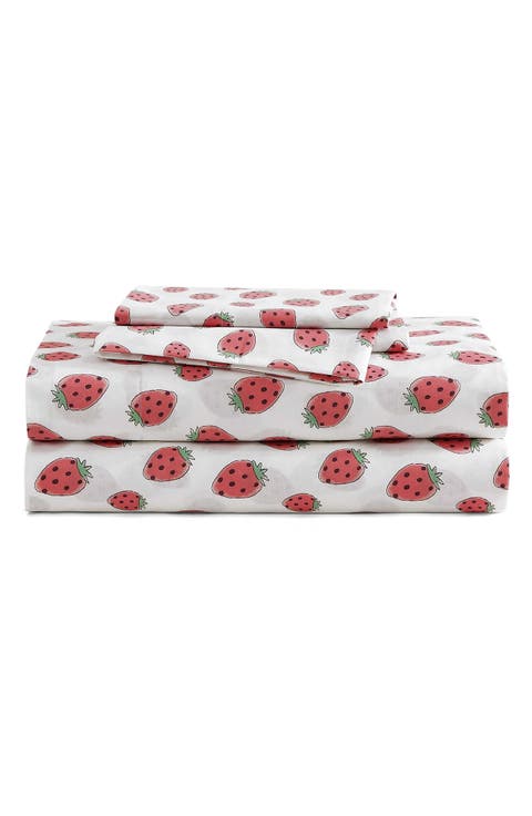 Strawberry Picnic 200 Thread Count Cotton Percale Sheet Set