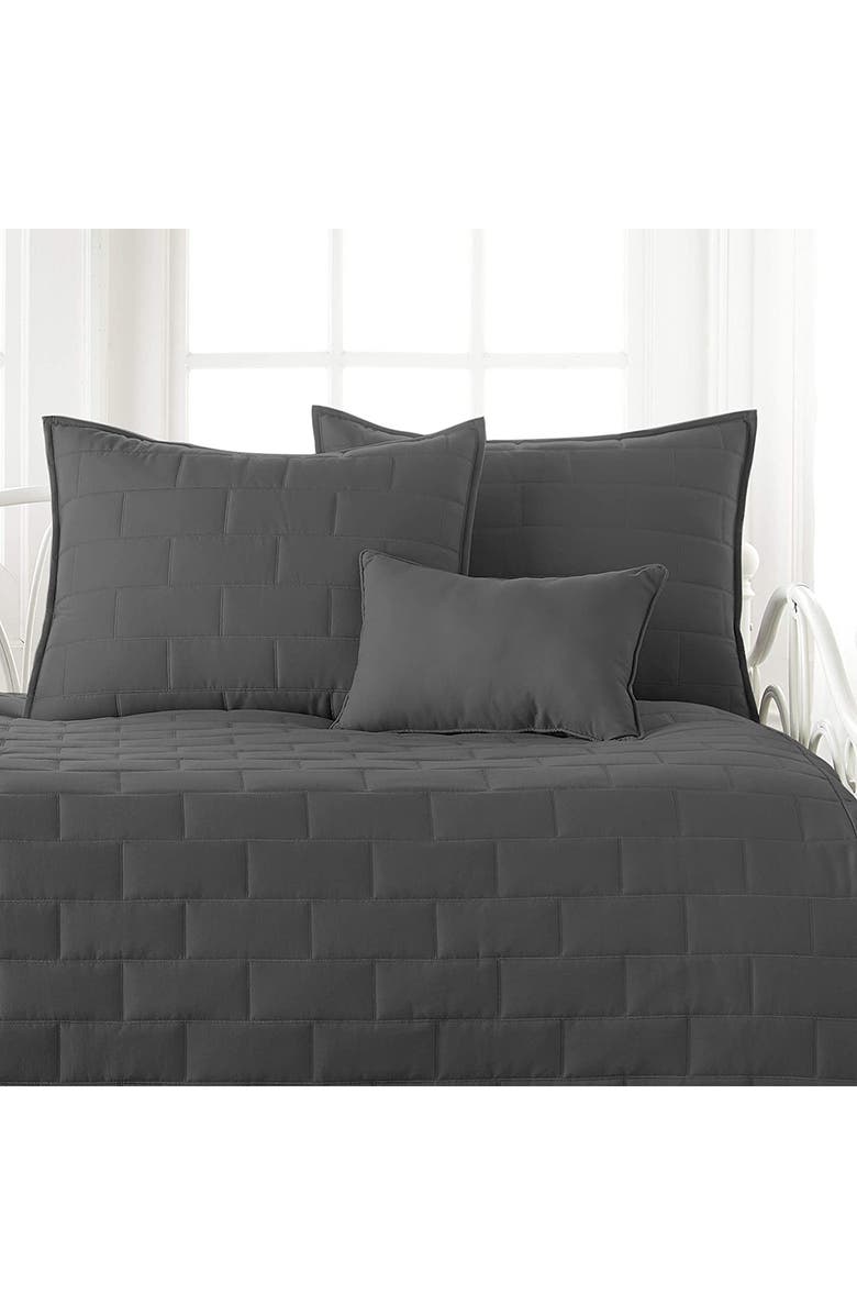 SOUTHSHORE FINE LINENS Brickyard Quilt Set, Alternate, color, Slate