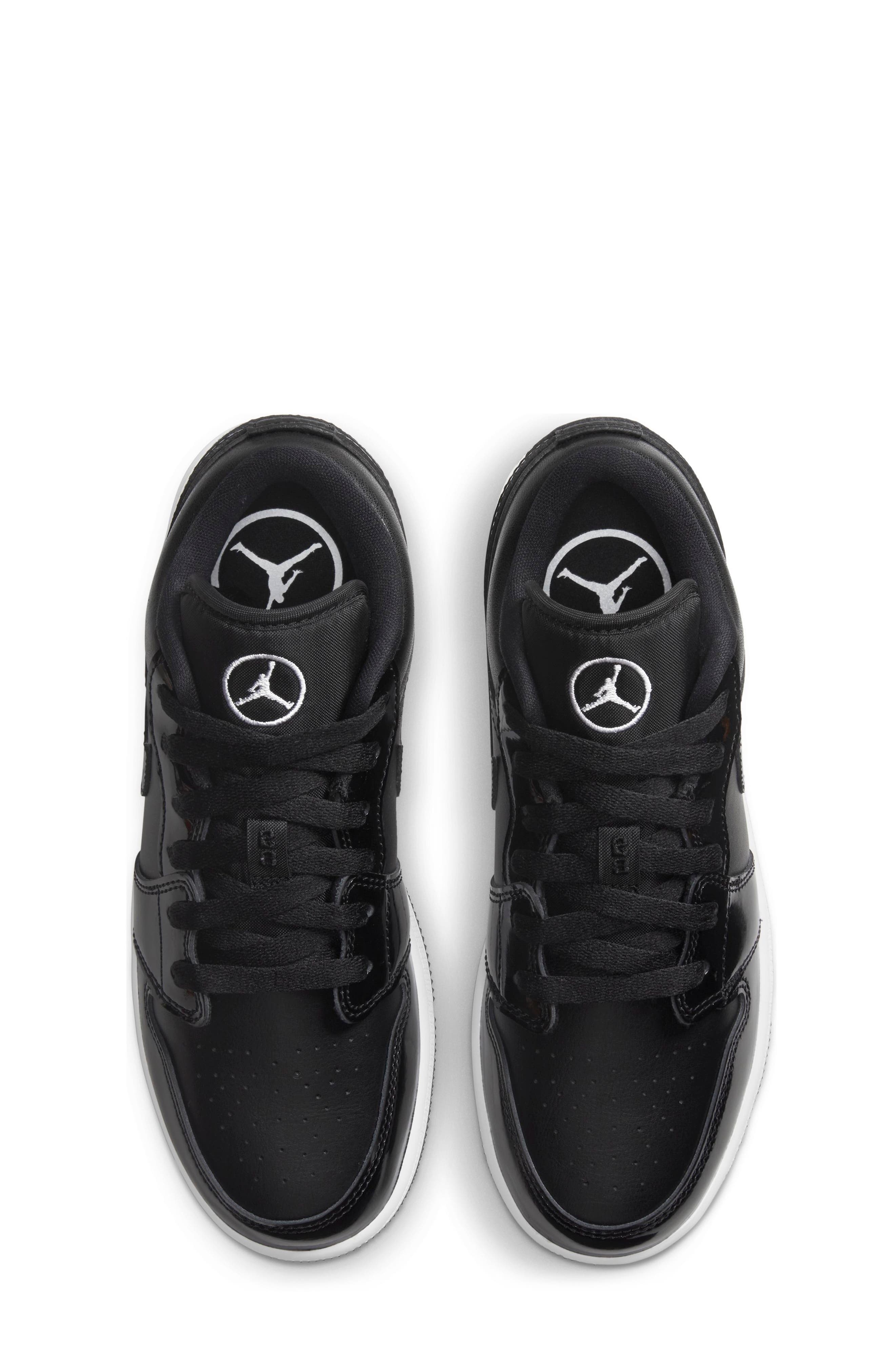 Jordan Air Jordan 1 Low Sneaker, Alternate, color, 