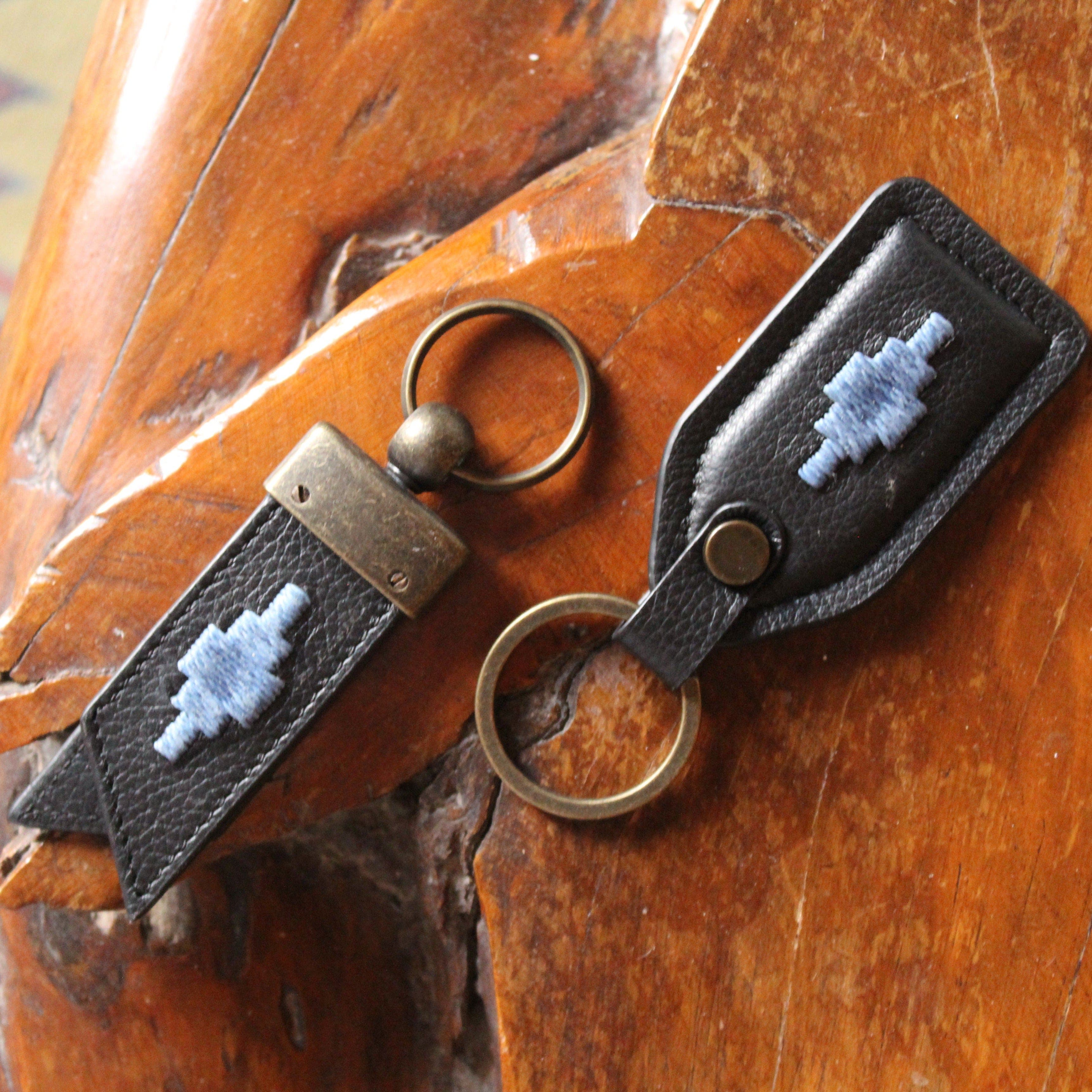 pampeano Juntos Origami Keyring, Alternate, color, 