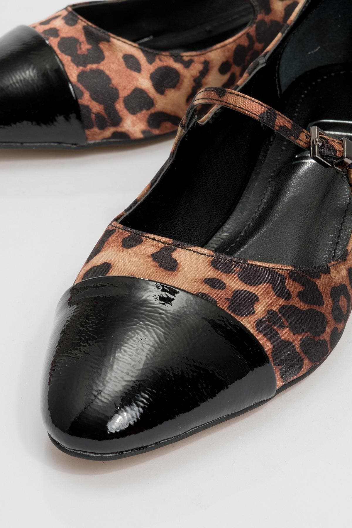 Prologue Shoes Uster Low Heel Mary Jane Pump, Alternate, color, Leopard Pattern