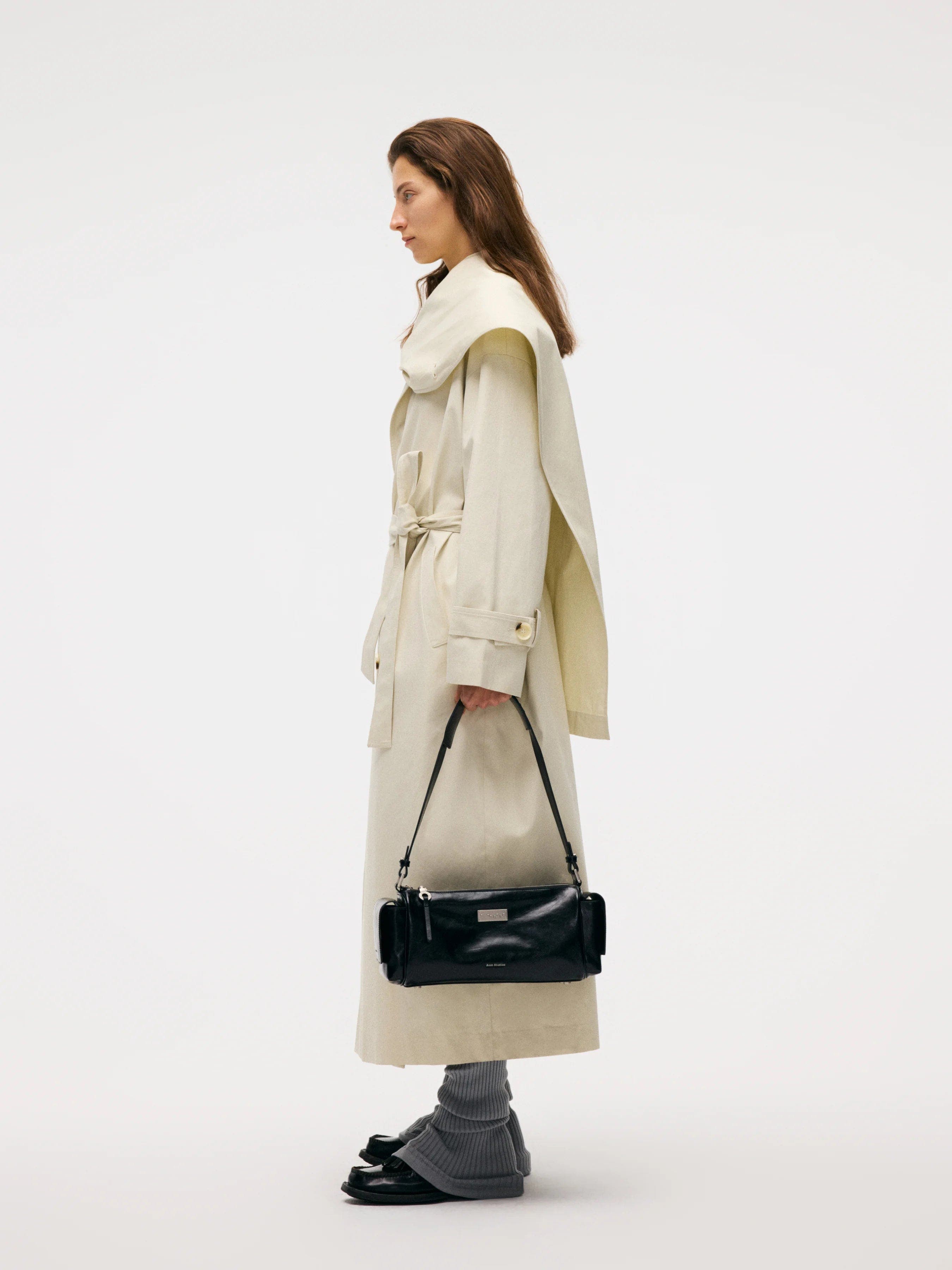 Aest Studios Capture Medium Sling Bag, Alternate, color, Black