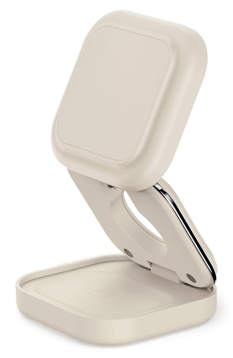 3-in-1 Foldable Wireless Magnet Charge Station