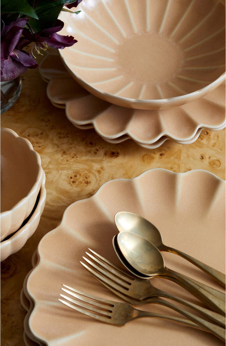 LEMIEUX ET CIE Dhalia Stoneware 4-Piece Dinner Plate Set, Alternate, color, Camel