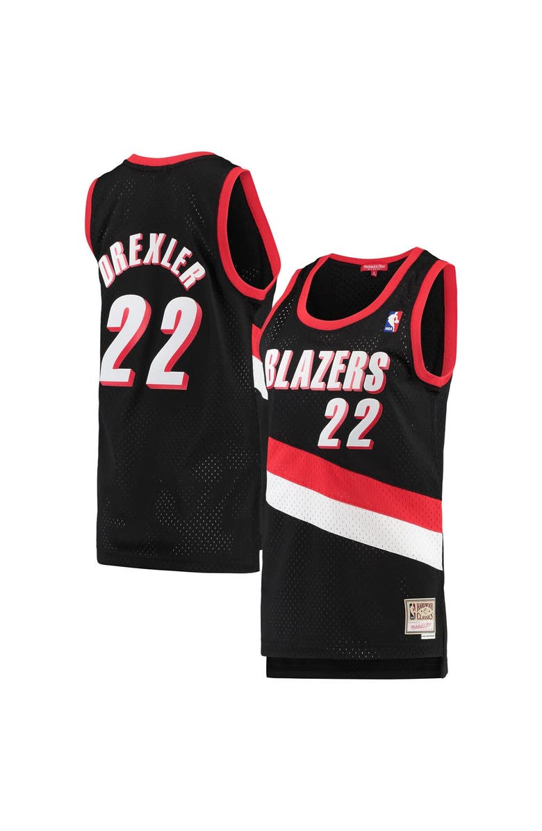 Mitchell & Ness Women's Mitchell & Ness Clyde Drexler Black Portland Trail Blazers 1991/92 Hardwood Classics Swingman Jersey, Main, color, 