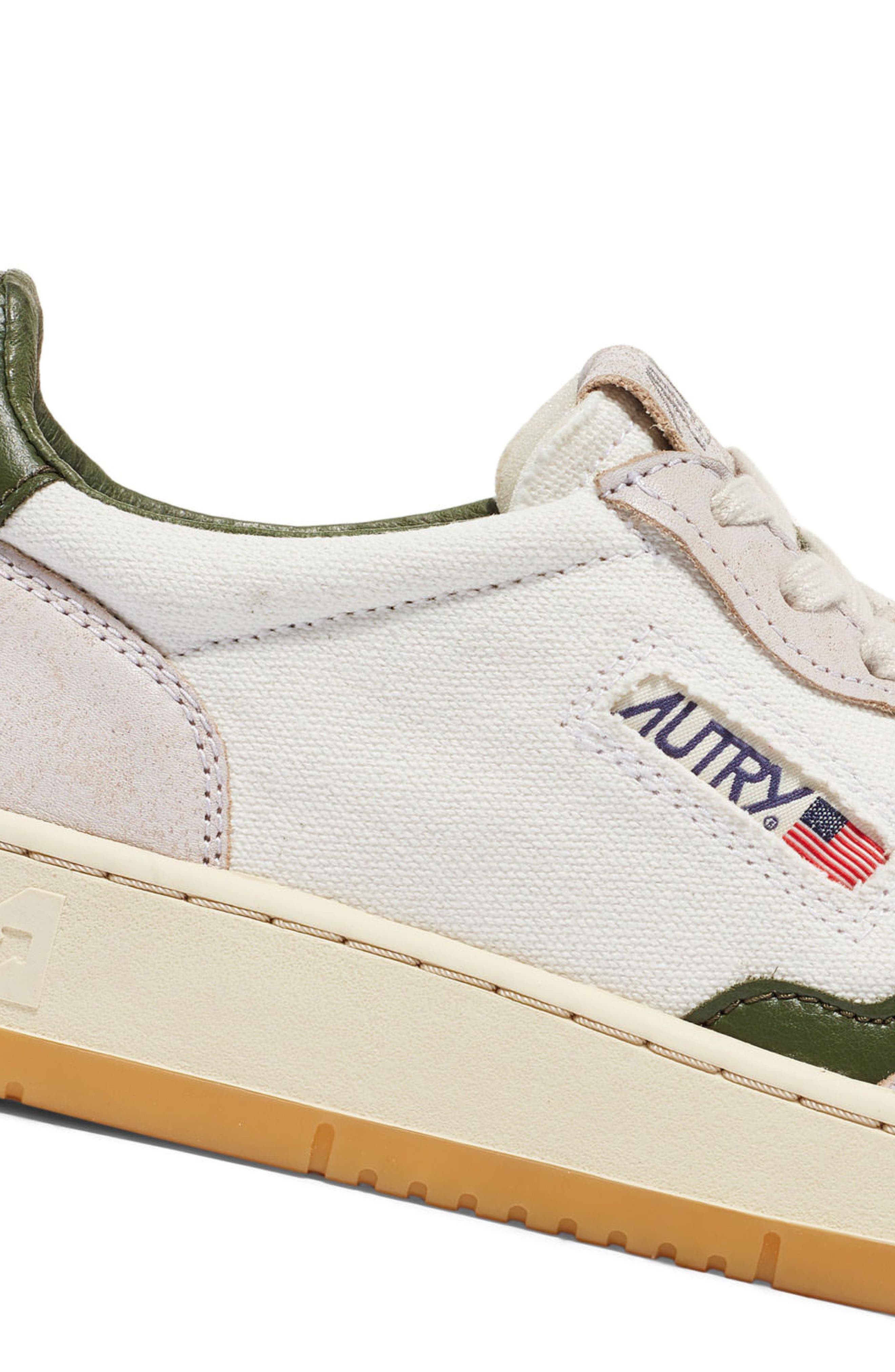 AUTRY Medalist Low Top Sneaker, Alternate, color, 