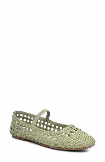 Woven Flat