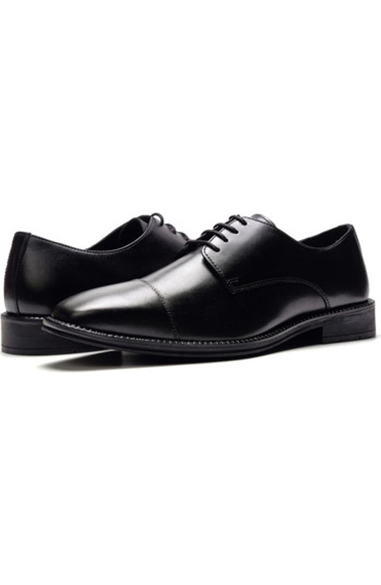 A. Veer Maddox Cap-toe Oxford, Alternate, color, Black Leather