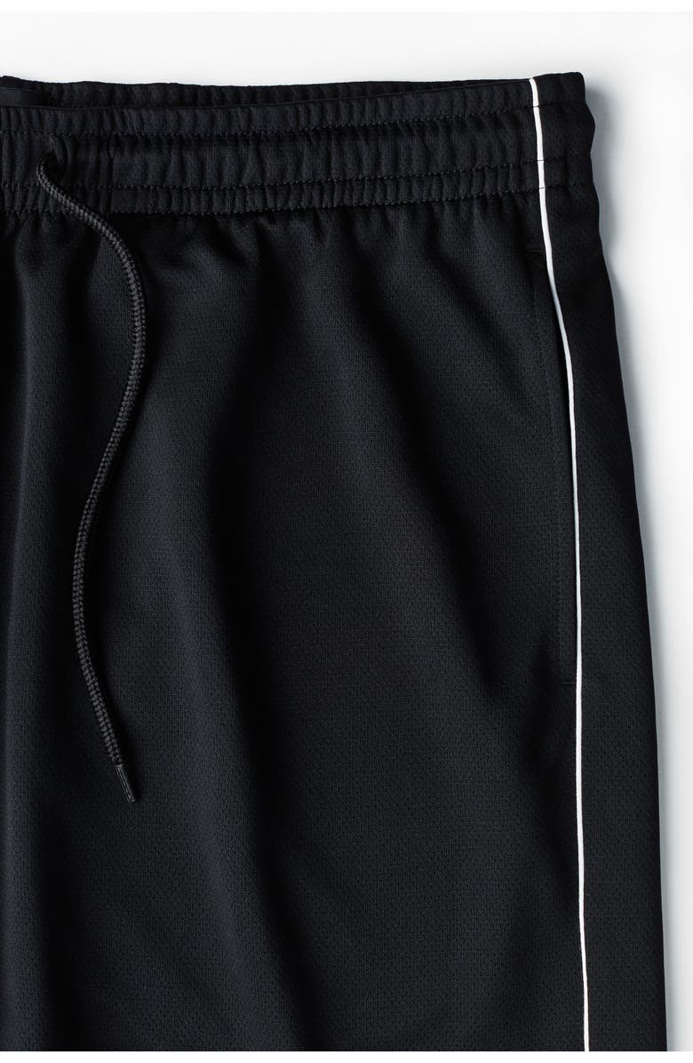 H&M Relaxed Fit Football Shorts, Alternate, color, Black/Lotto
