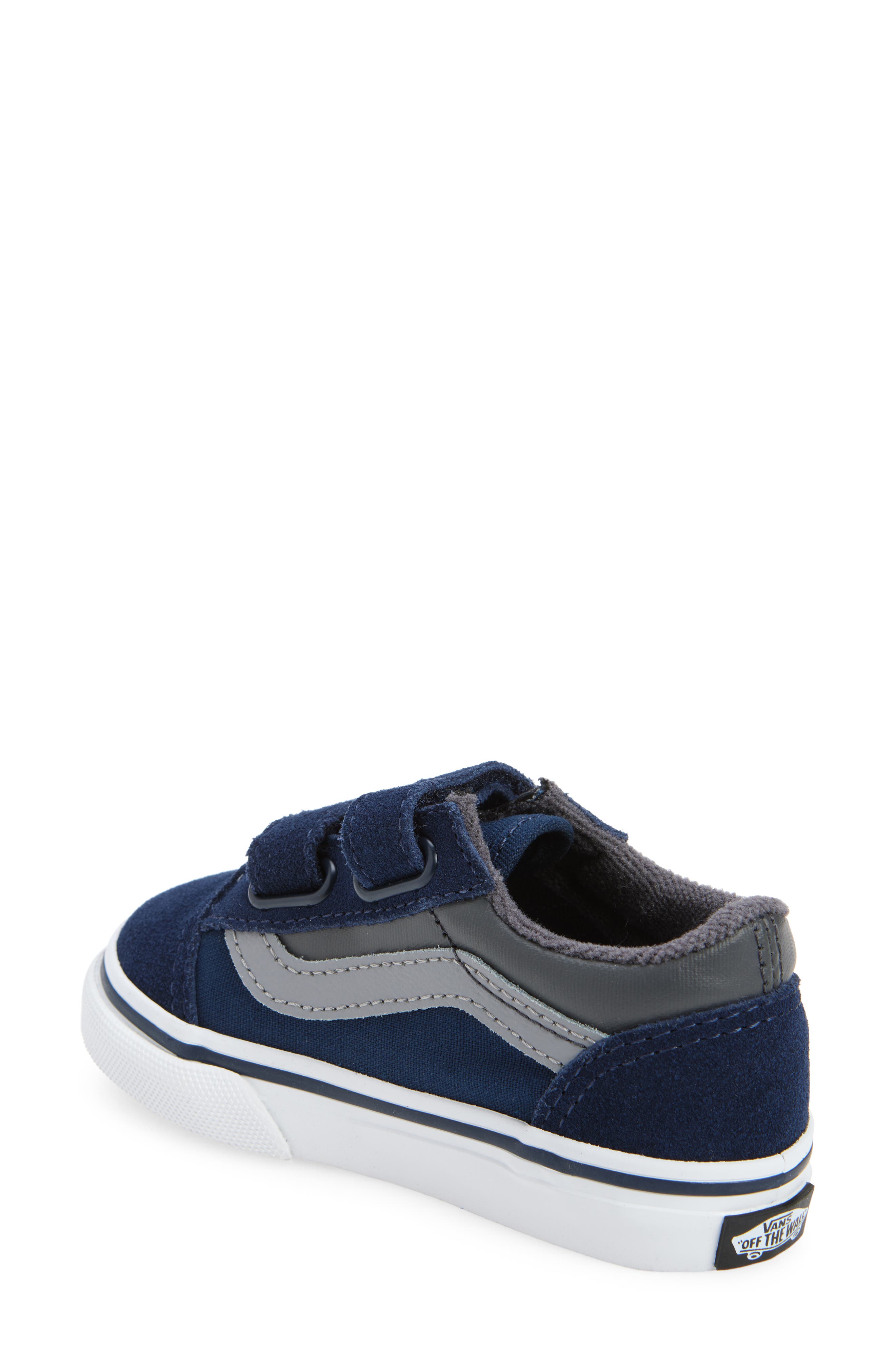 Vans Kids' Old Skool Sneaker, Alternate, color, 