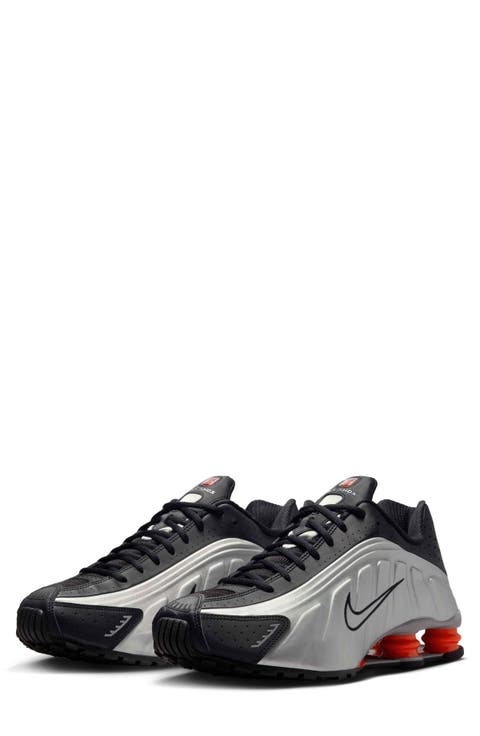 Shox R4 Sneaker
