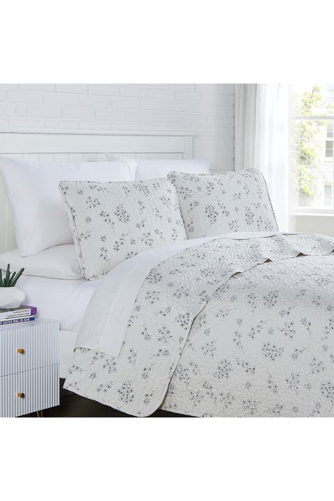 Sweet Florals Oversized Quilt Set