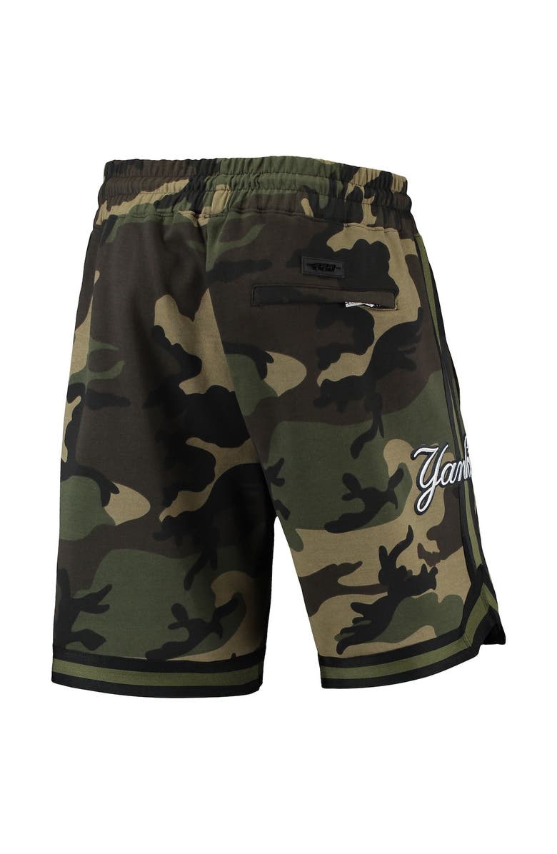 PRO STANDARD Men's Pro Standard Camo New York Yankees Team Shorts, Alternate, color, 