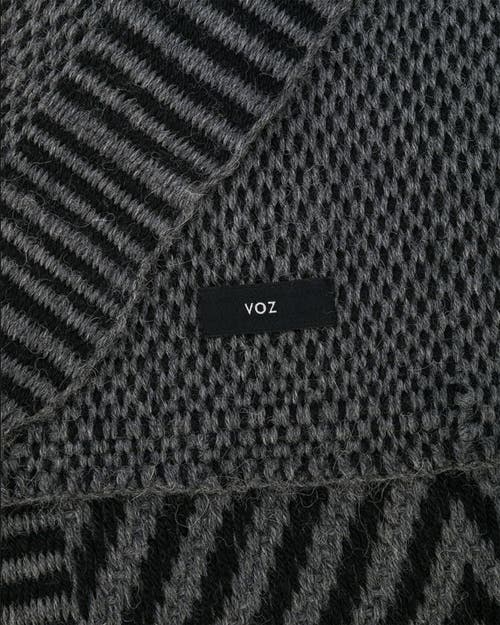 Voz Chevron Scarf In Grey/black