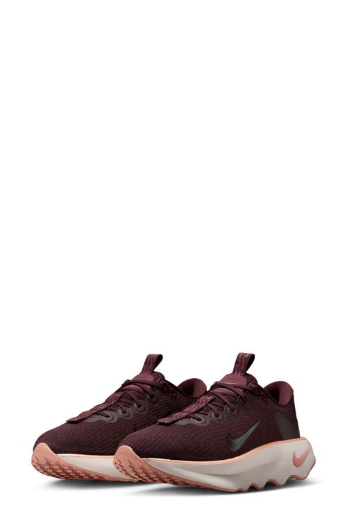 Nike Motiva Road Runner Walking Shoe