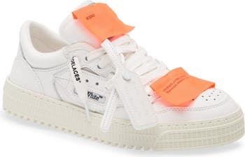 Off Court 3.0 Low Top Sneaker