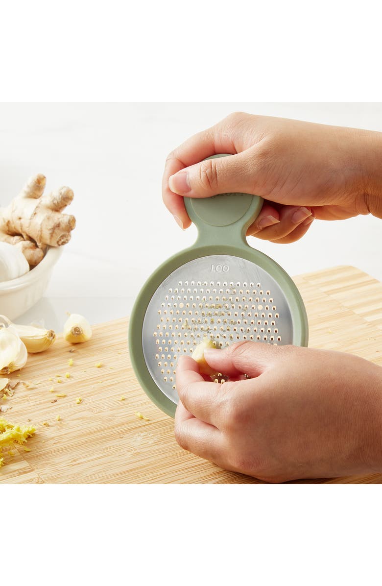 BergHOFF 6-Inch Fine Paddle Grater, Alternate, color, Green