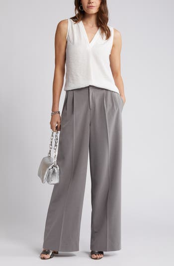 ヴィンスカムート Vince Camuto Plus Size Sleeveless V-Neck Rumple Blouse レディース シャツ ト Vince Camuto Womens Sleeveless V-Neck Rumple Blouse New